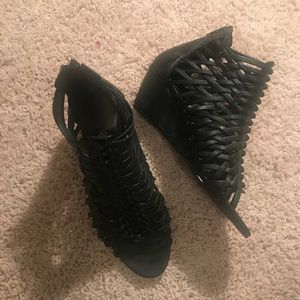 Herstyle Black Sandals